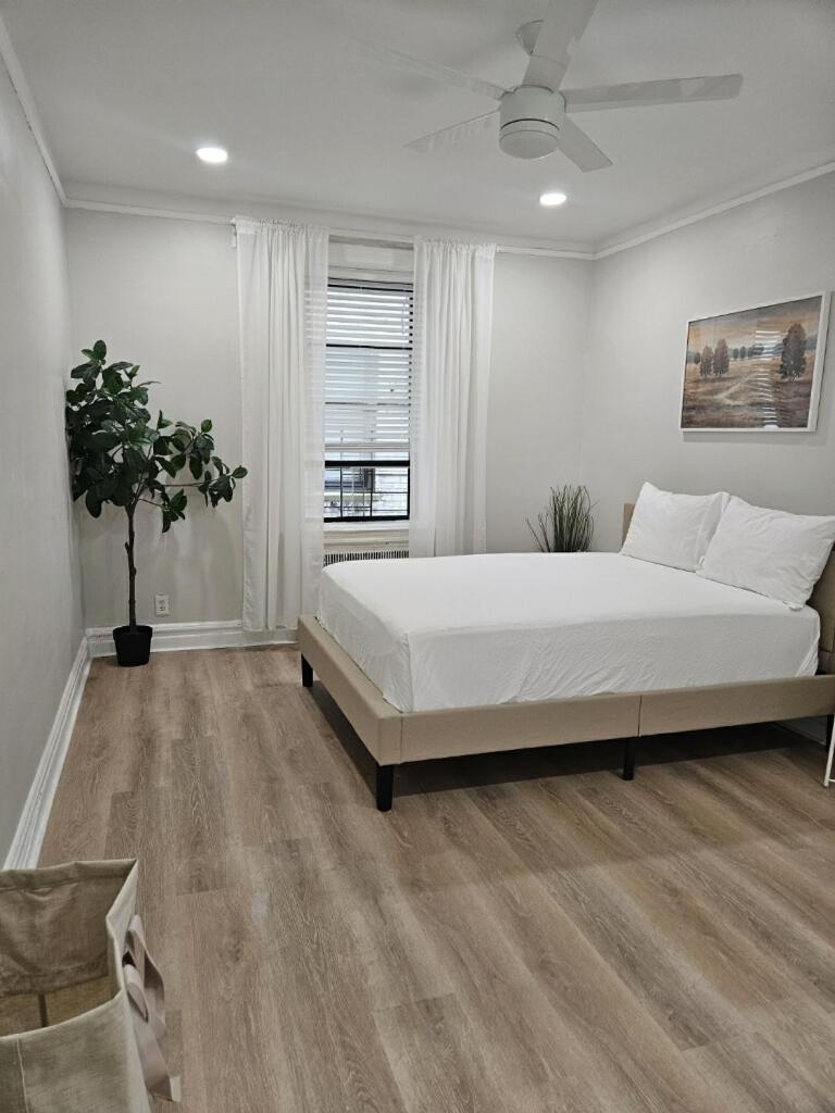 Apartment Brooklyn Retreat 1 *